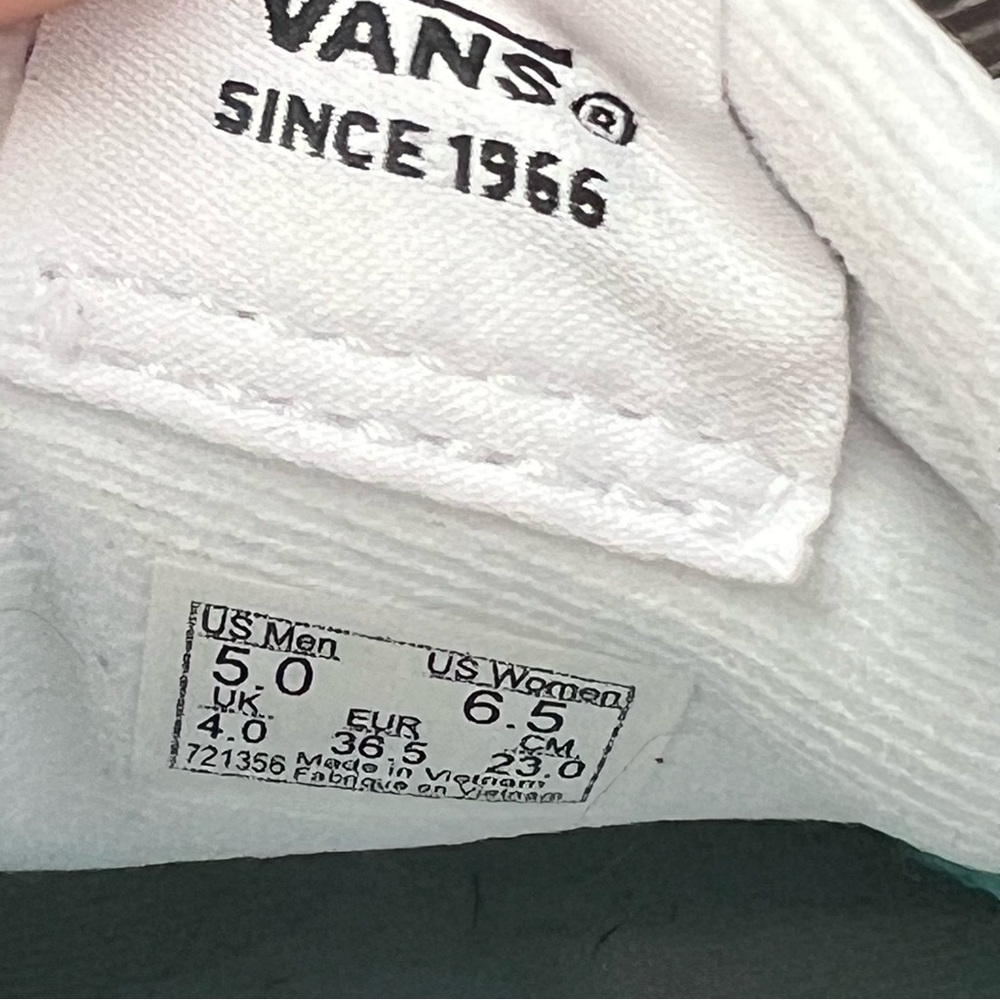 Vans Lowland CC Sneakers in Marshmellow - Picture 8 of 10